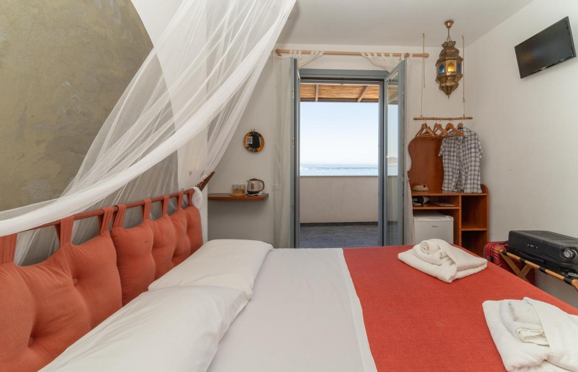 Ajamola Hotel Favignana Exterior foto